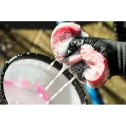 Expanding Pink Sponge – Muc-Off